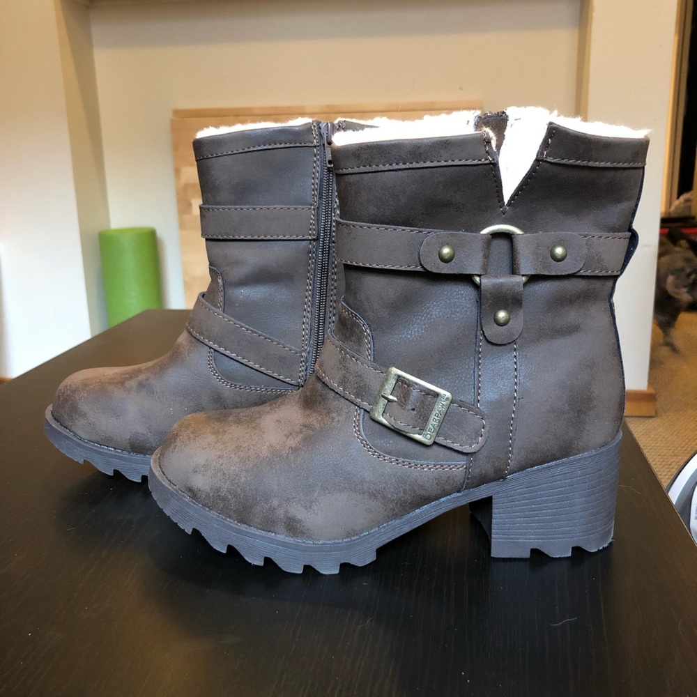 Bearpaw boots